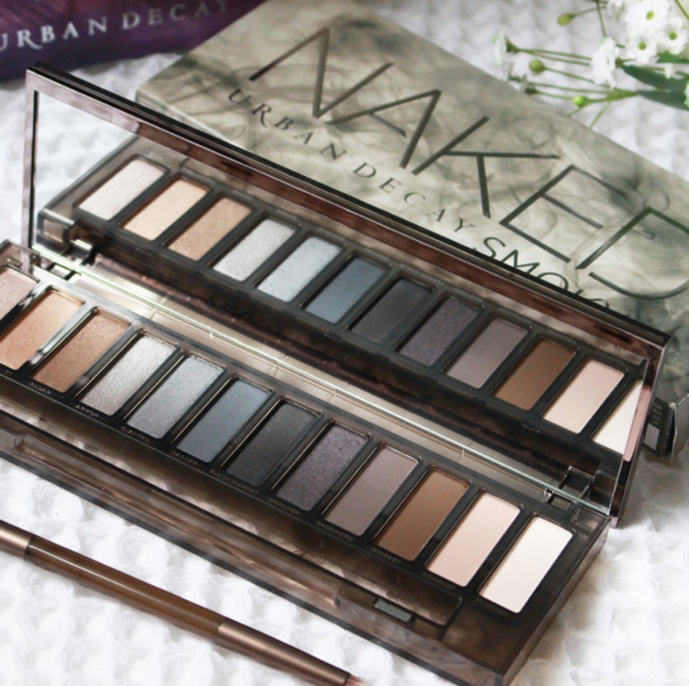 🚫SOLD🚫Urban Decay Naked Smoky Palette